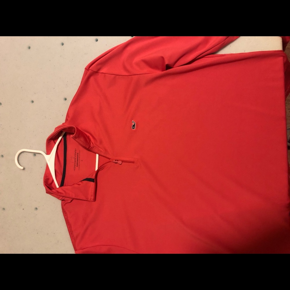 Large Vineyard Vines Performance Pullover